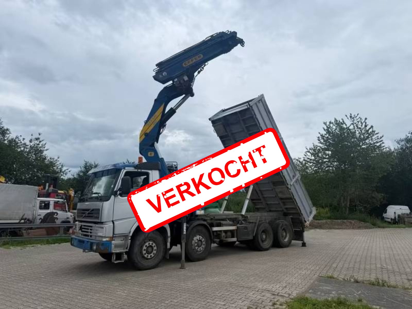Volvo FM 12 380 + Effer 460 7S