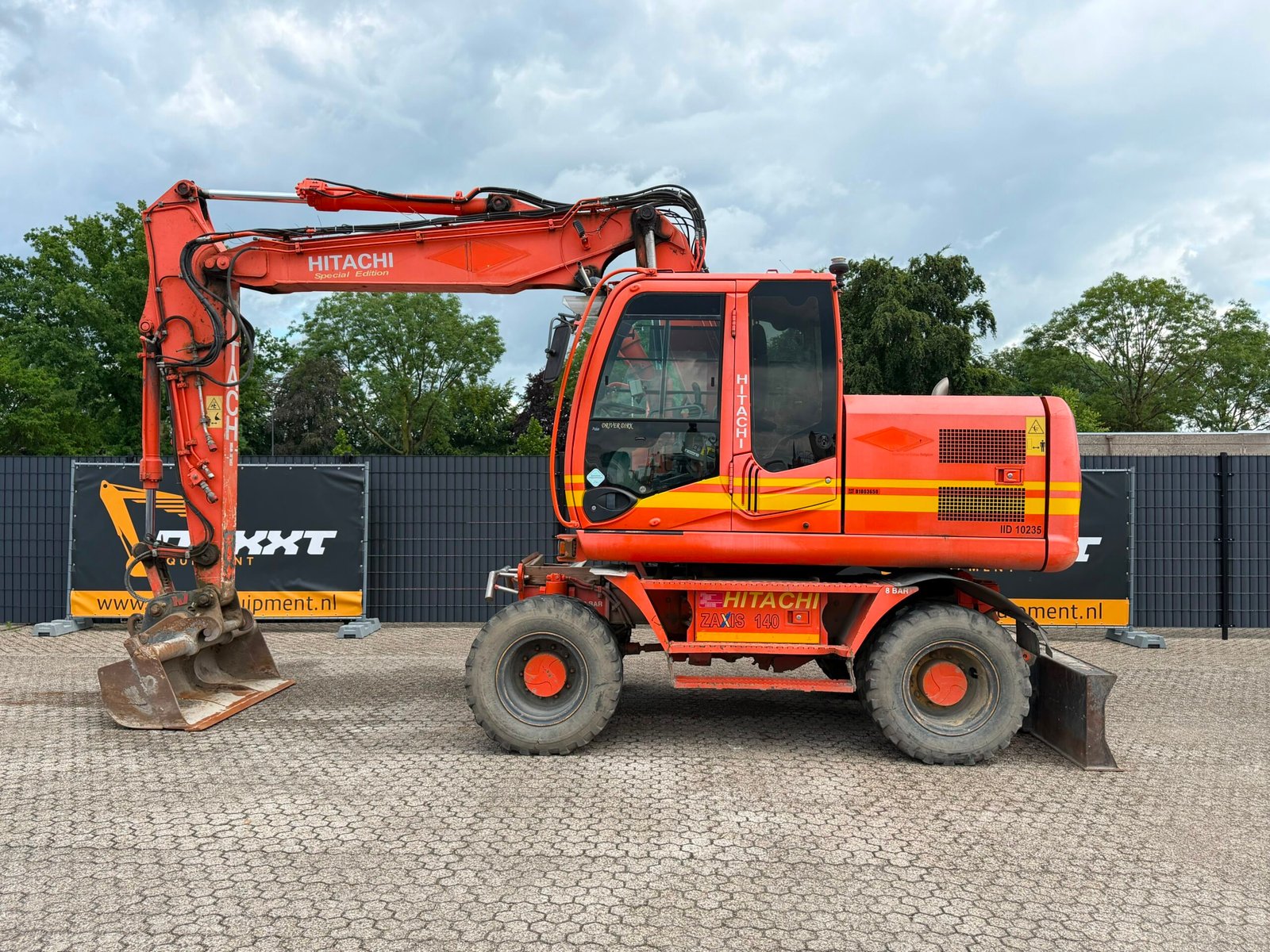 Hitachi ZX140W-3