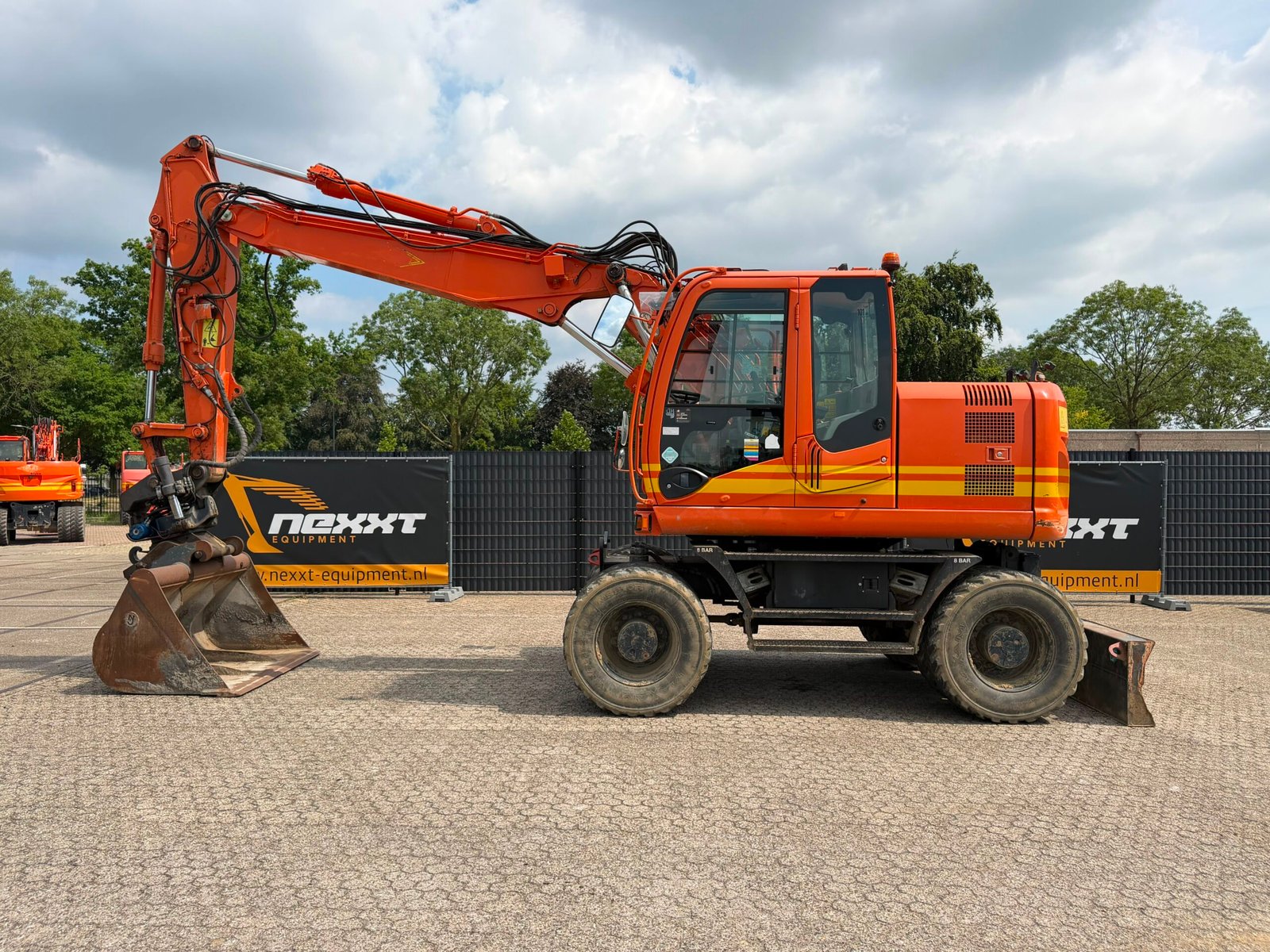 Hitachi ZX145W-3
